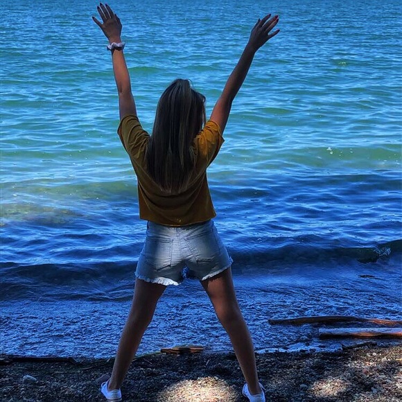 Meet your Posher, Kelsi - Picture 2 of 2